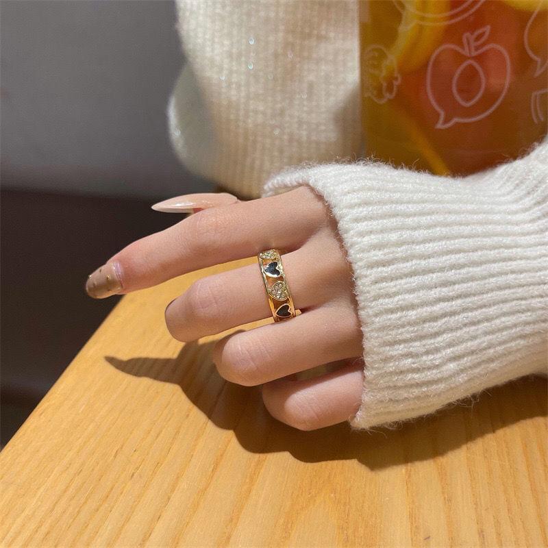 ๐ธ Elegant Flower Ring ๐