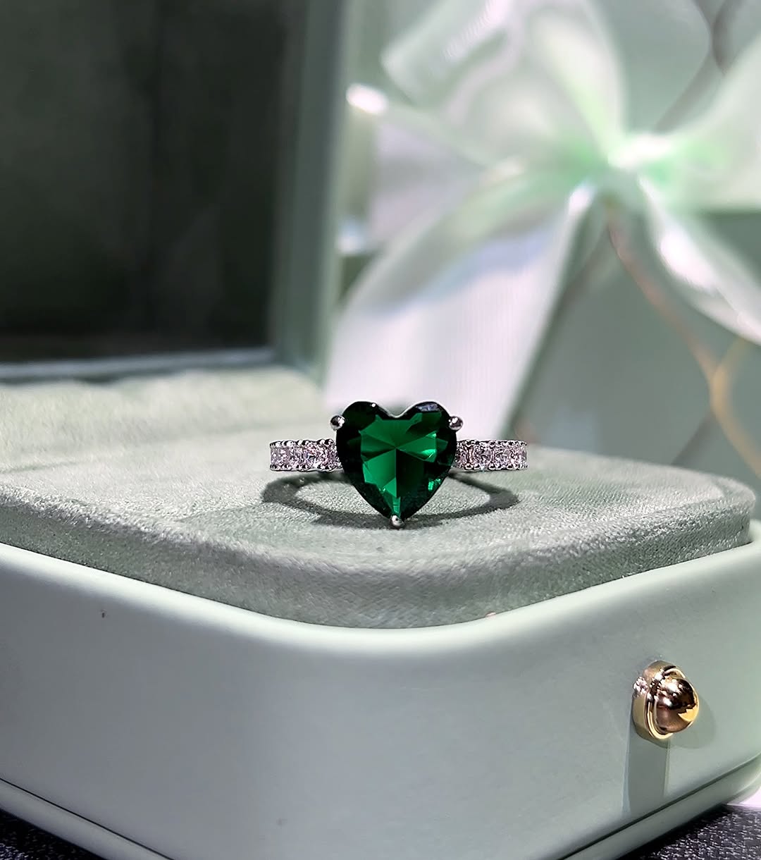 Magical Heart Ring- Royal Green