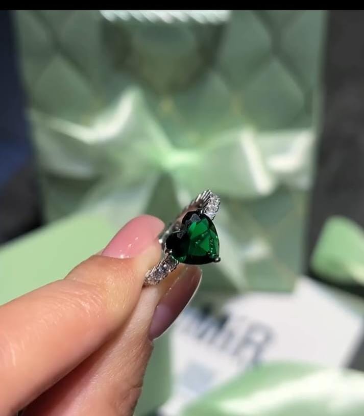 Magical Heart Ring- Royal Green