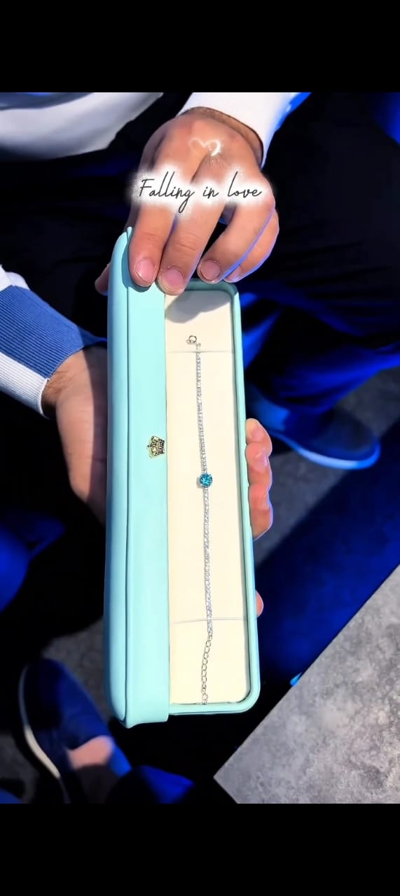 Elegant Blue Zirconia Bracelet – Perfect Gift for Her 💙