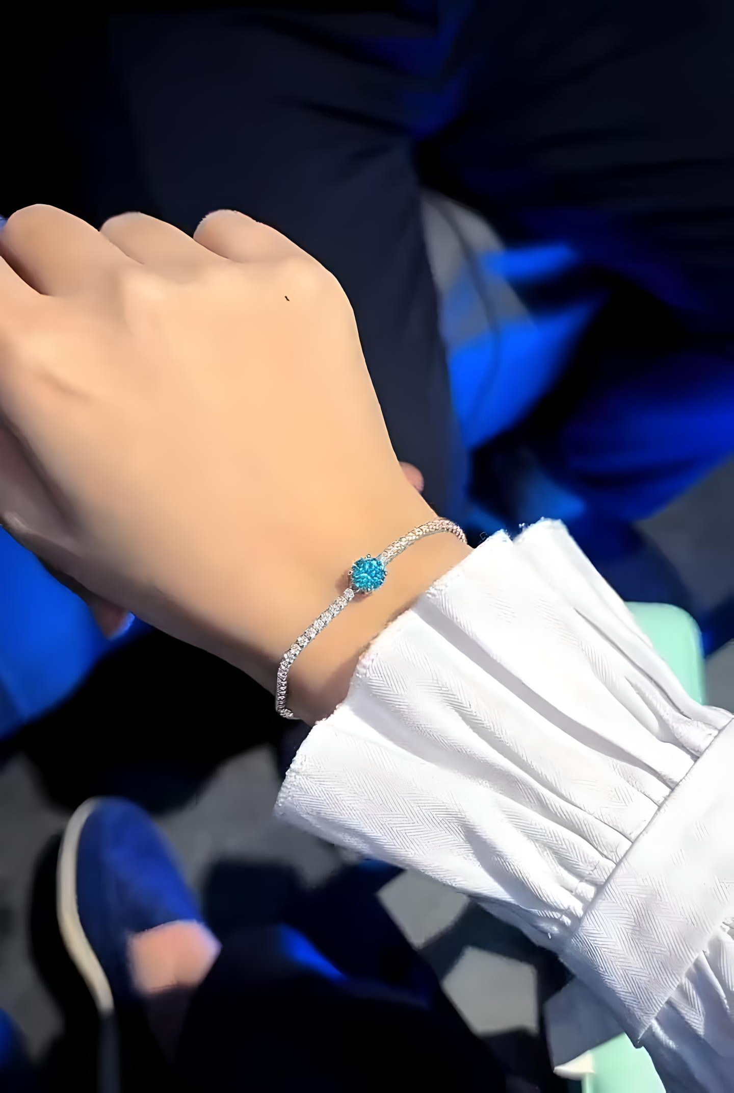 Elegant Blue Zirconia Bracelet – Perfect Gift for Her 💙
