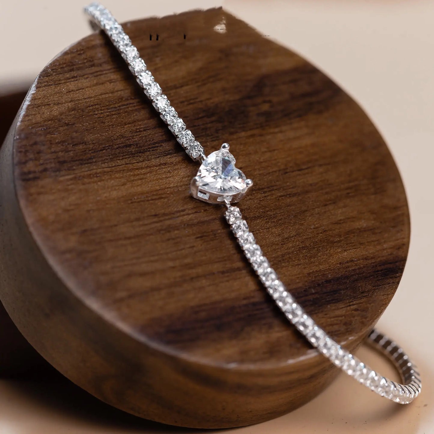 Delicate Heart Bracelet With Box + Free Home Delivery 💖